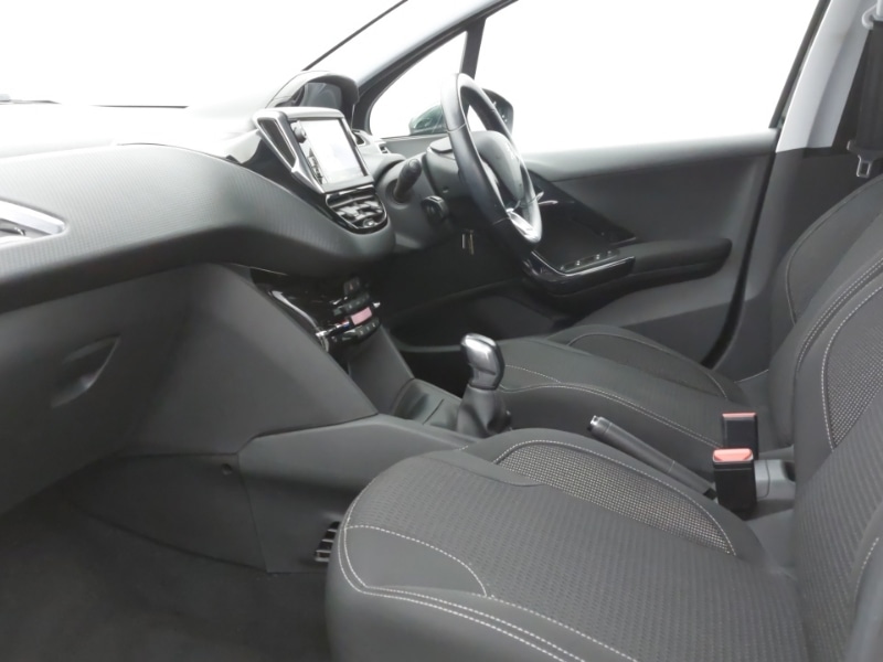 Used Peugeot 208 2019 for sale - 76393133: Photo 5