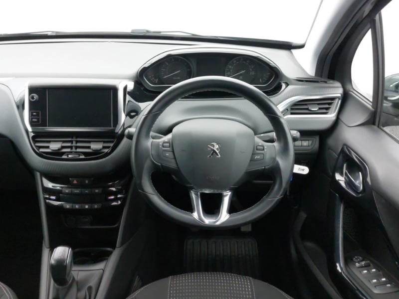 Used Peugeot 208 2019 for sale - 76393133: Photo 7