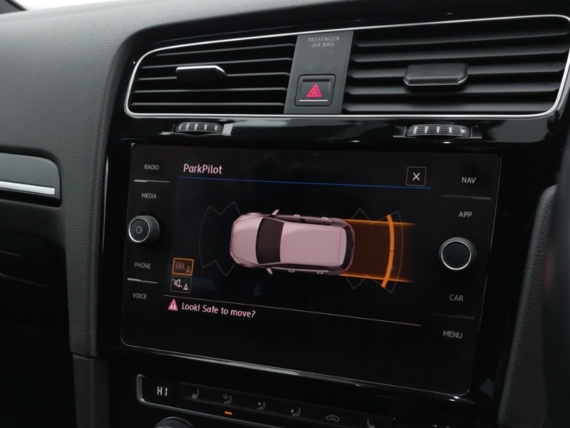 Used Volkswagen Golf 2018 for sale - 77623732: Photo 13