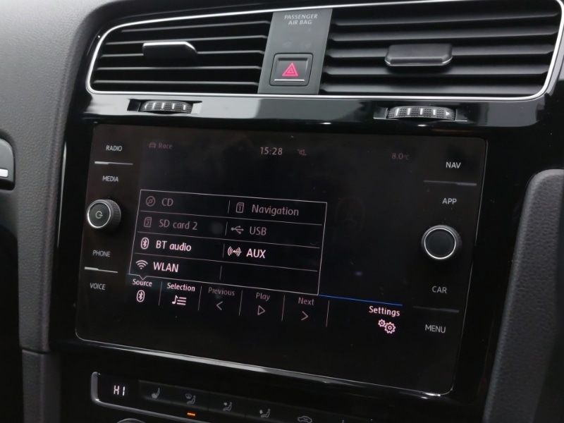 Used Volkswagen Golf 2018 for sale - 77623732: Photo 14