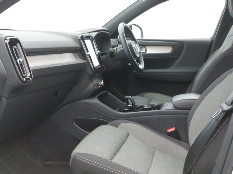 Used Volvo XC40 2023 for sale - 77223924: Photo 5