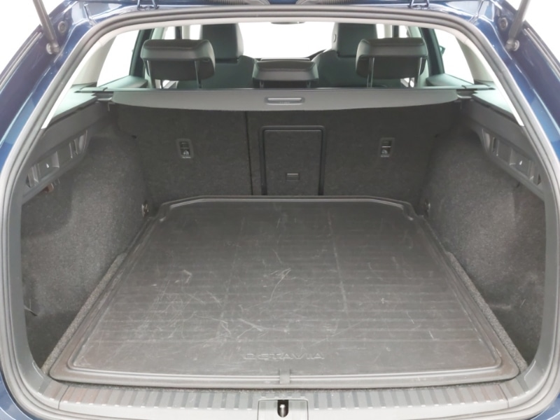 Used Skoda Octavia 2024 for sale - 77896955: Photo 8