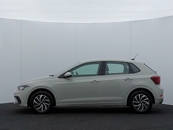 Used Volkswagen Polo 2022 for sale - 77300175: Photo