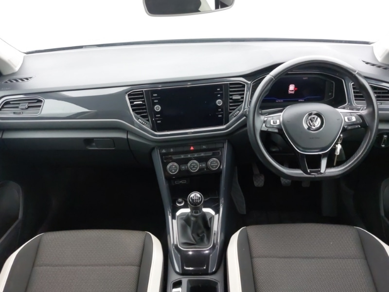 Used Volkswagen T-Roc 2018 for sale - 76589411: Photo 2