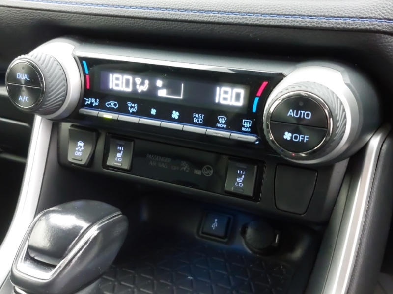 Used Toyota RAV4 2020 for sale - 76325557: Photo 15
