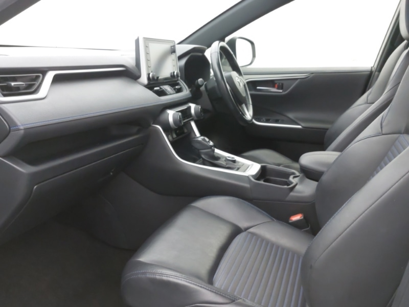 Used Toyota RAV4 2020 for sale - 76325557: Photo 5