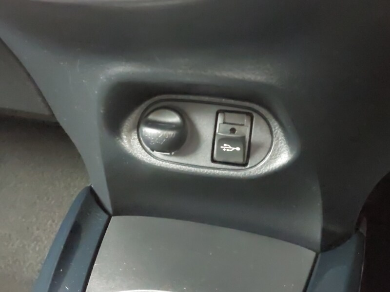 Used Toyota Yaris 2018 for sale - 77448697: Photo 16