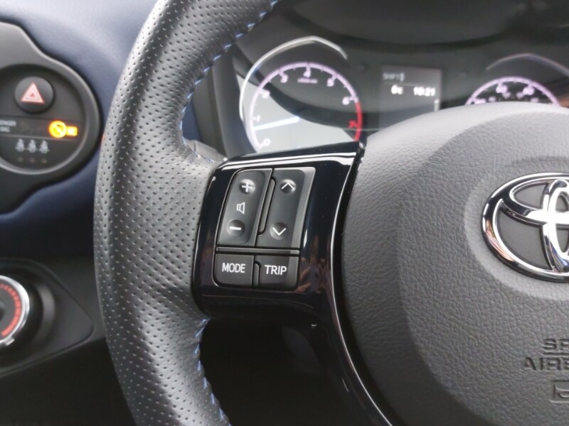 Used Toyota Yaris 2018 for sale - 77448697: Photo 17