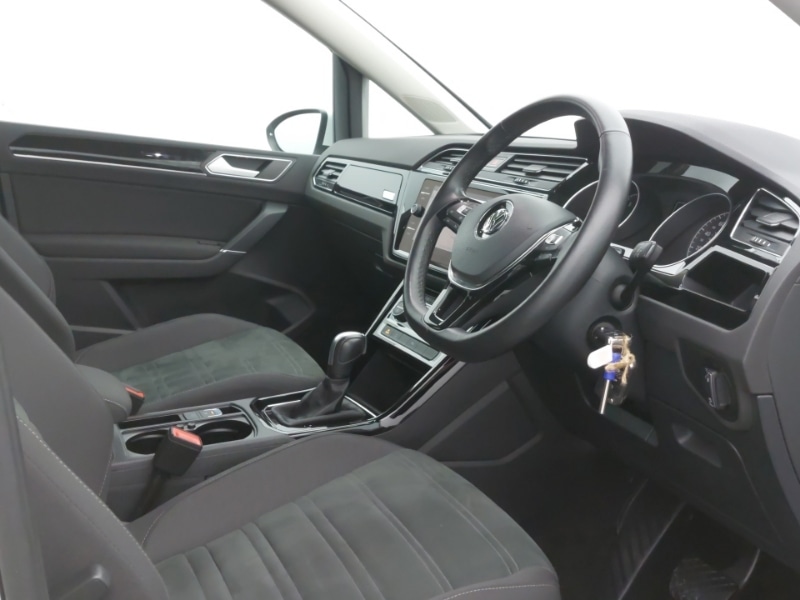 Used Volkswagen Touran 2019 for sale - 77010833: Photo 12