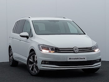Used Volkswagen Touran 2019 for sale - 77010833: Photo