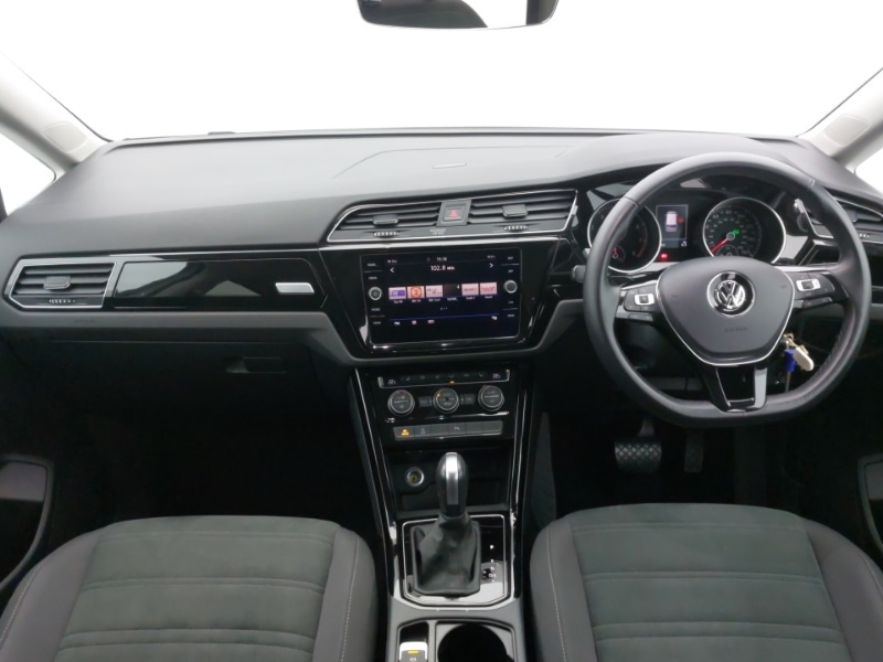 Used Volkswagen Touran 2019 for sale - 77010833: Photo 2