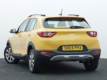 Used Kia Stonic 2024 for sale - 79680157: Photo