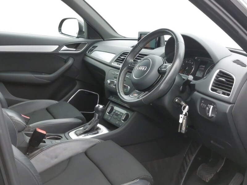 Used Audi Q3 2018 for sale - 77790608: Photo 12