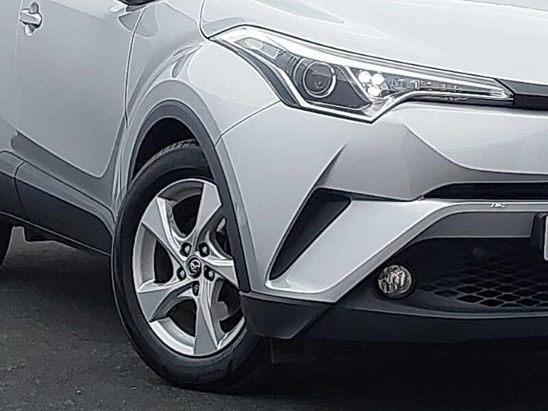 Used Toyota C-HR 2018 for sale - 78164343: Photo 9