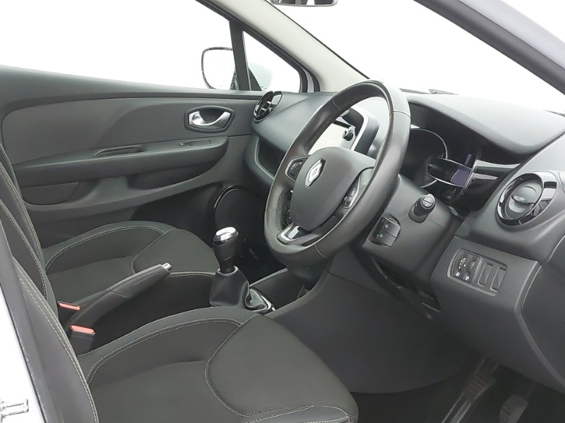 Used Renault Clio 2018 for sale - 77380152: Photo 12