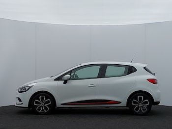 Used Renault Clio 2018 for sale - 77380152: Photo