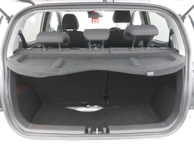 Used Hyundai i10 2021 for sale - 77664241: Photo 8