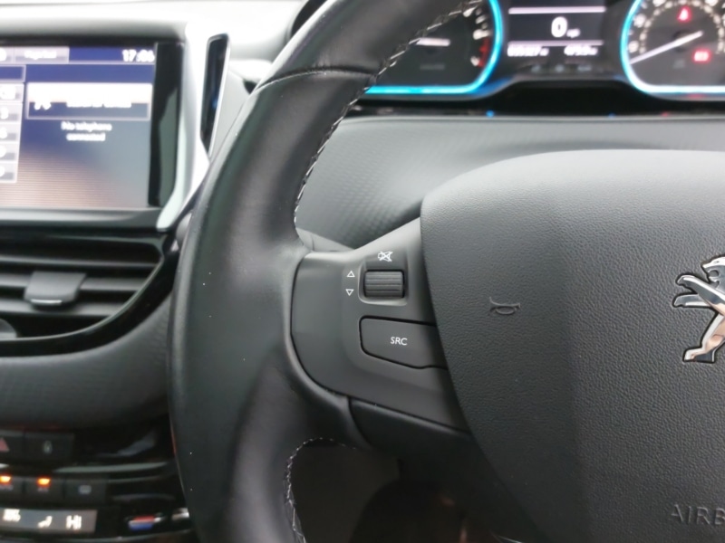 Used Peugeot 2008 2017 for sale - 77448701: Photo 16