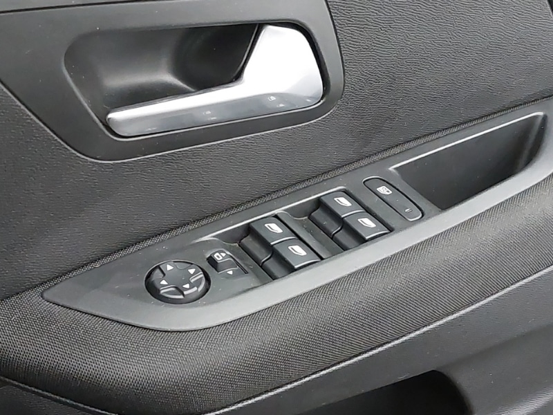 Used Peugeot 208 2022 for sale - 76595203: Photo 19