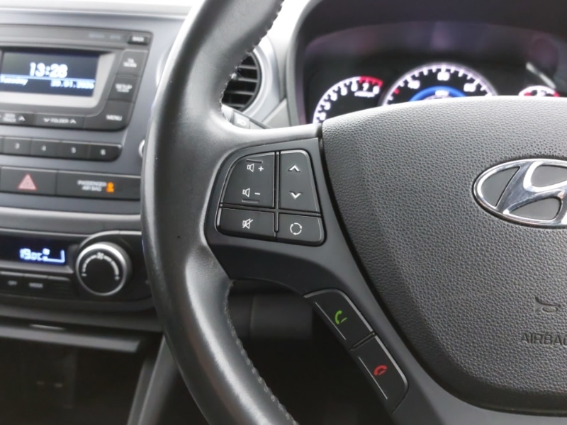 Used Hyundai i10 2018 for sale - 77418847: Photo 15