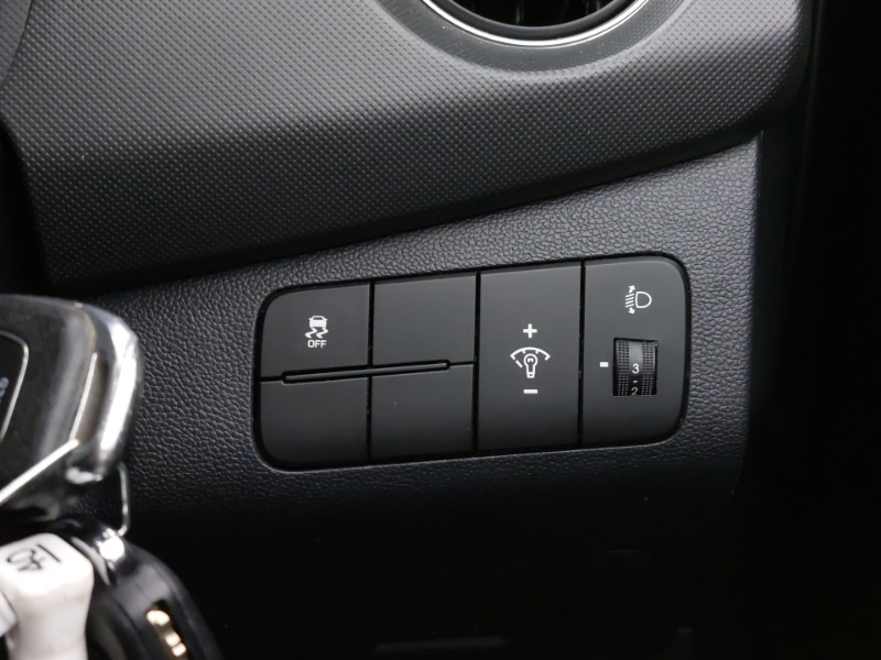 Used Hyundai i10 2018 for sale - 77418847: Photo 17