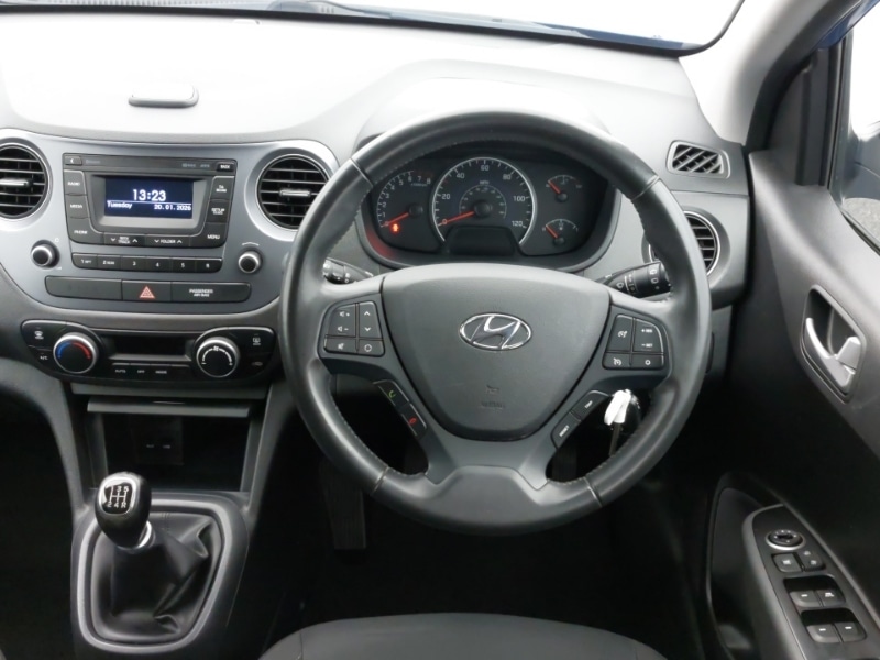 Used Hyundai i10 2018 for sale - 77418847: Photo 7
