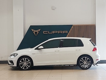 Used Volkswagen Golf 2019 for sale - 75576109: Photo