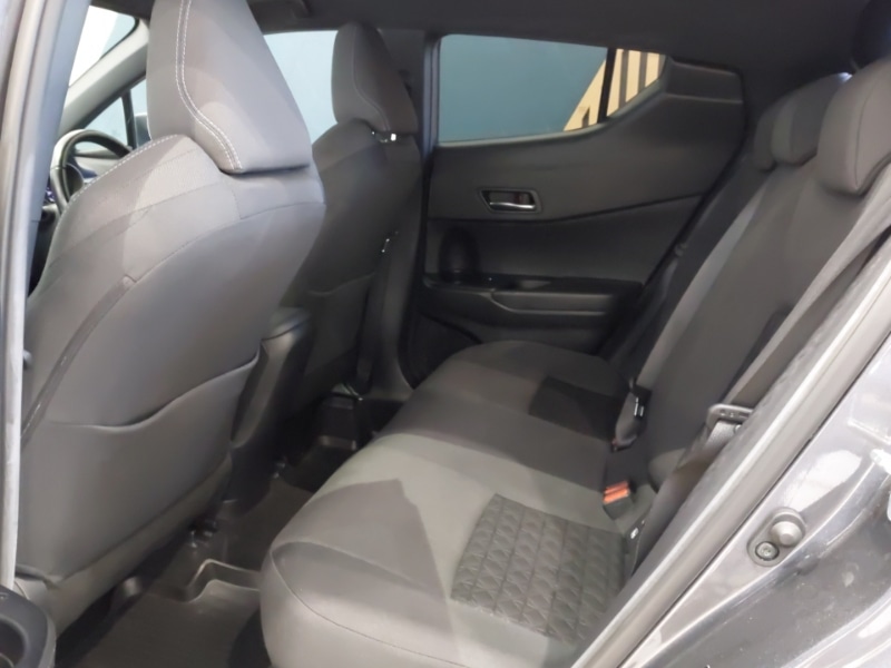 Used Toyota C-HR 2020 for sale - 75707075: Photo 6