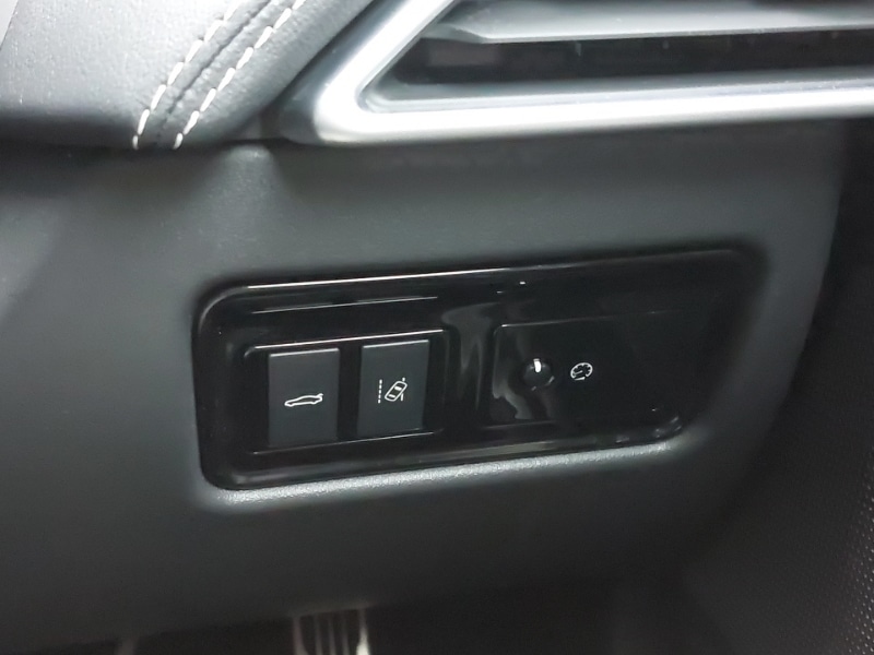 Used Jaguar XE 2016 for sale - 78041404: Photo 19