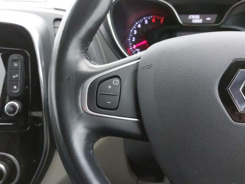 Used Renault Captur 2019 for sale - 77329935: Photo 17