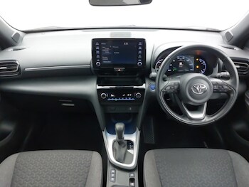 Used Toyota Yaris Cross 2023 for sale - 76771499: Photo