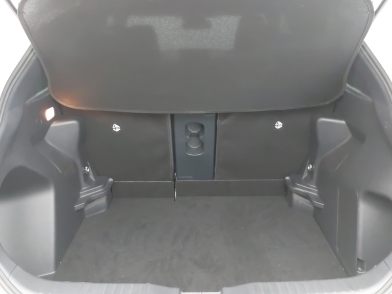 Used Toyota Yaris Cross 2023 for sale - 76771499: Photo 8