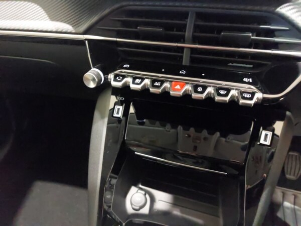 Used Peugeot 208 2025 for sale - 75285239: Photo 17