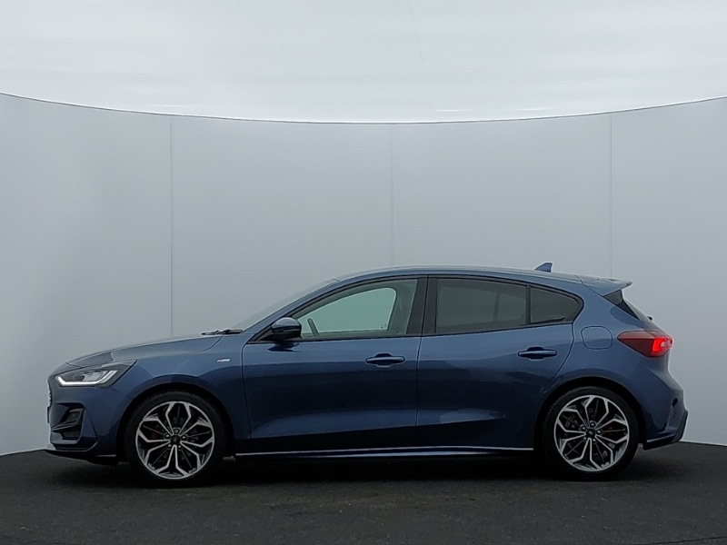 Used Ford Focus 2023 for sale - 78147475: Photo 4