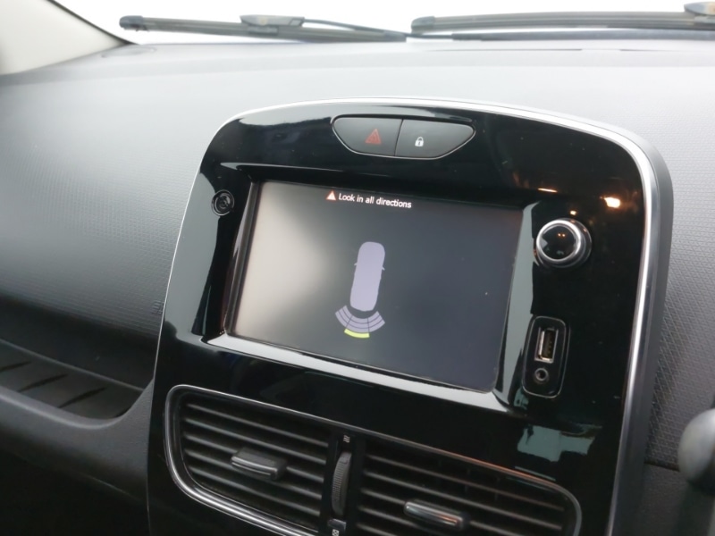 Used Renault Clio 2018 for sale - 77223857: Photo 12