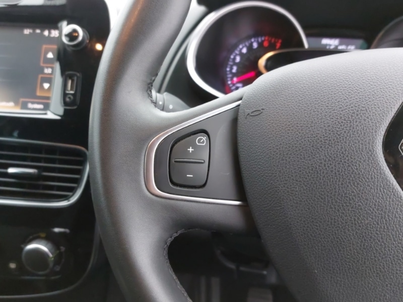 Used Renault Clio 2018 for sale - 77223857: Photo 16