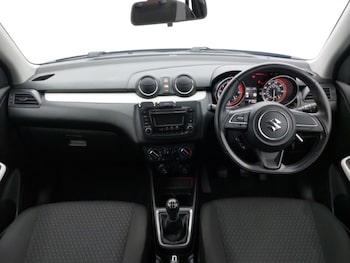 Used Suzuki Swift 2020 for sale - 77418829: Photo