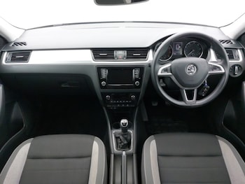 Used Skoda Rapid Spaceback 2017 for sale - 79336450: Photo