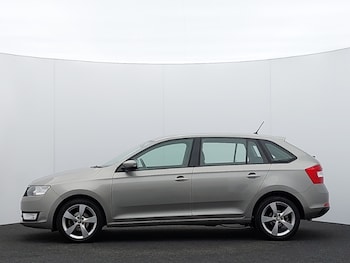 Used Skoda Rapid Spaceback 2017 for sale - 79336450: Photo