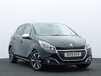Used Peugeot 208 2019 for sale - 79126940: Photo
