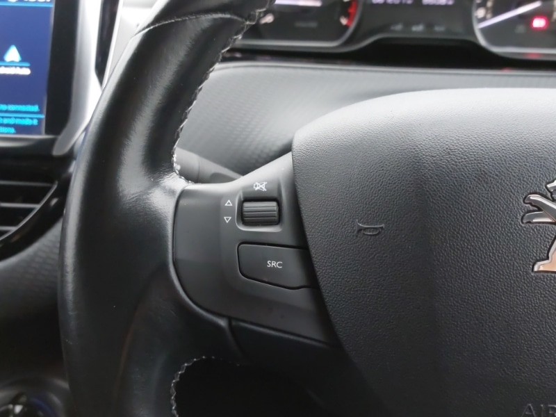 Used Peugeot 208 2017 for sale - 76651794: Photo 16