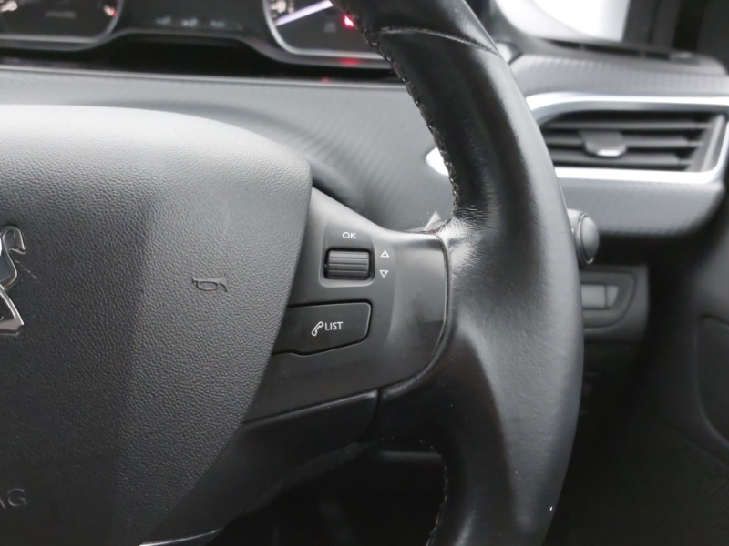 Used Peugeot 208 2017 for sale - 76651794: Photo 17