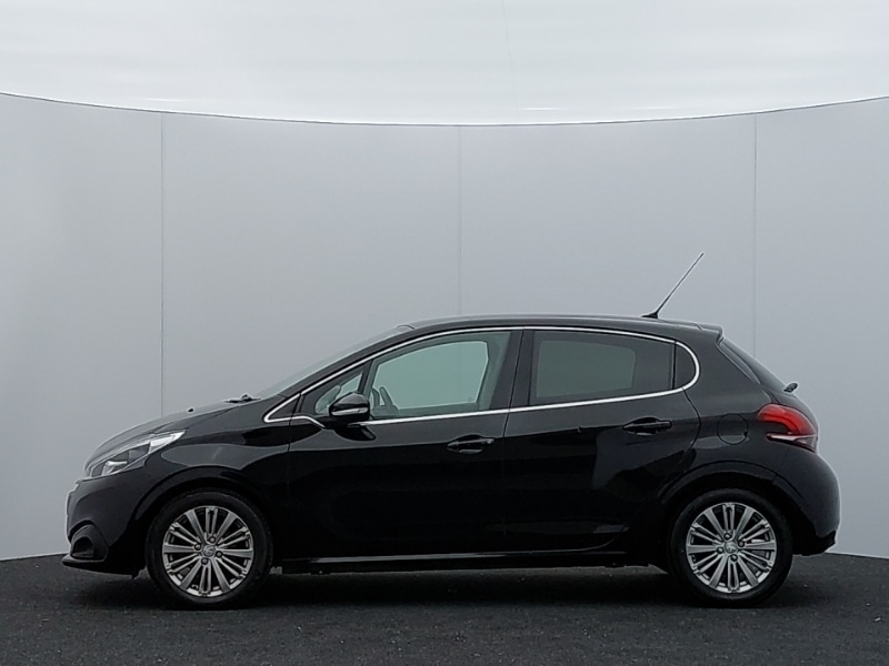 Used Peugeot 208 2017 for sale - 76651794: Photo 4