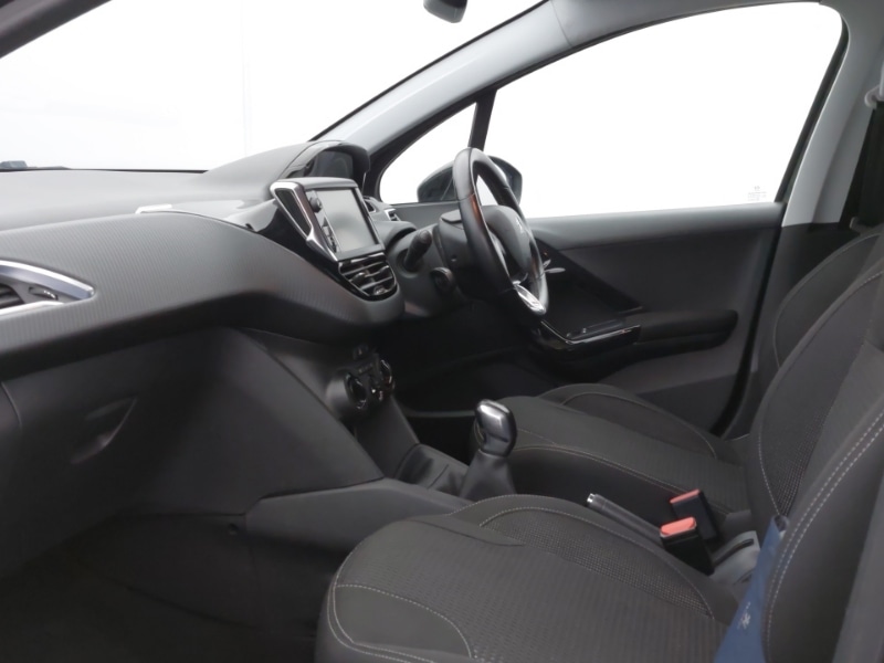 Used Peugeot 208 2017 for sale - 76651794: Photo 5