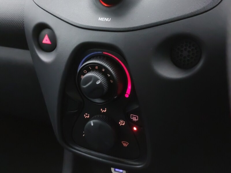 Used Toyota AYGO 2019 for sale - 77623737: Photo 14