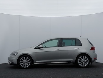 Used Volkswagen Golf 2017 for sale - 76560338: Photo