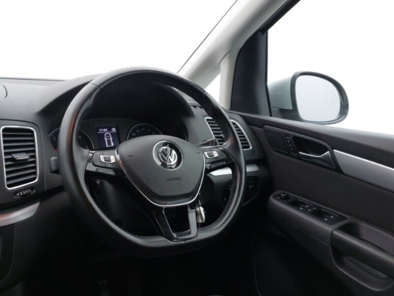Used Volkswagen Sharan 2018 for sale - 77325198: Photo 10