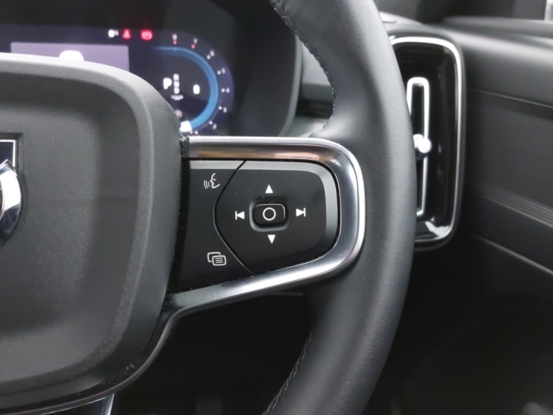 Used Volvo XC40 2023 for sale - 77373355: Photo 18