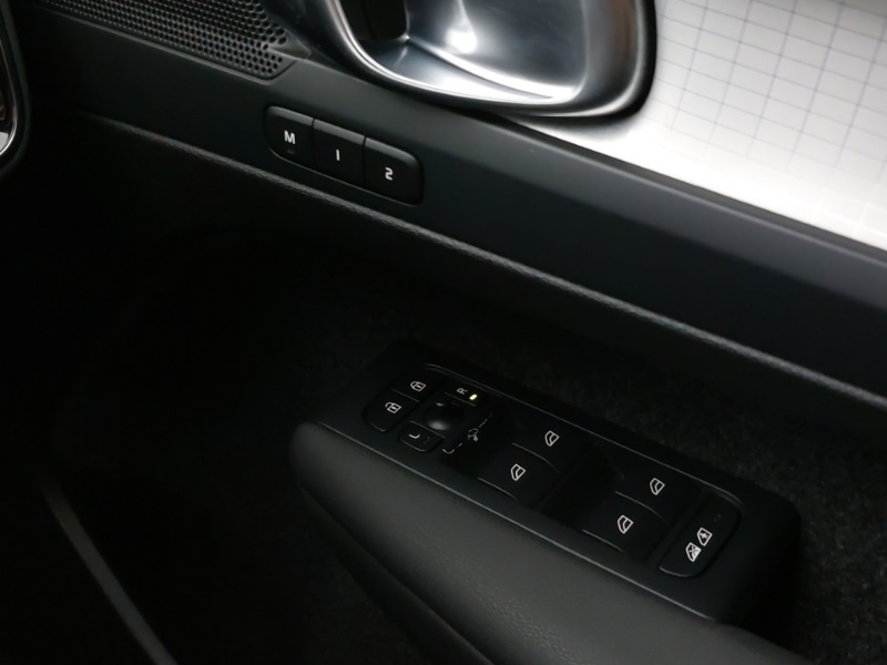 Used Volvo XC40 2023 for sale - 77373355: Photo 19