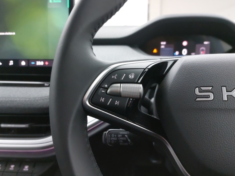 Used Skoda Enyaq 2025 for sale - 76947370: Photo 16